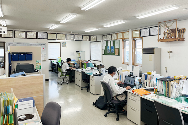 丸勘建設　会社の様子